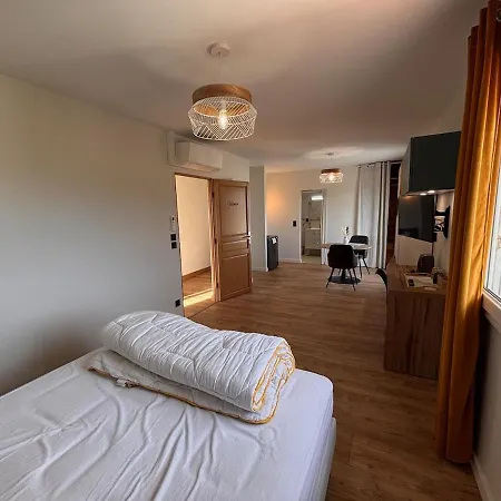 - A La Campagne, Vittorio Apartman *